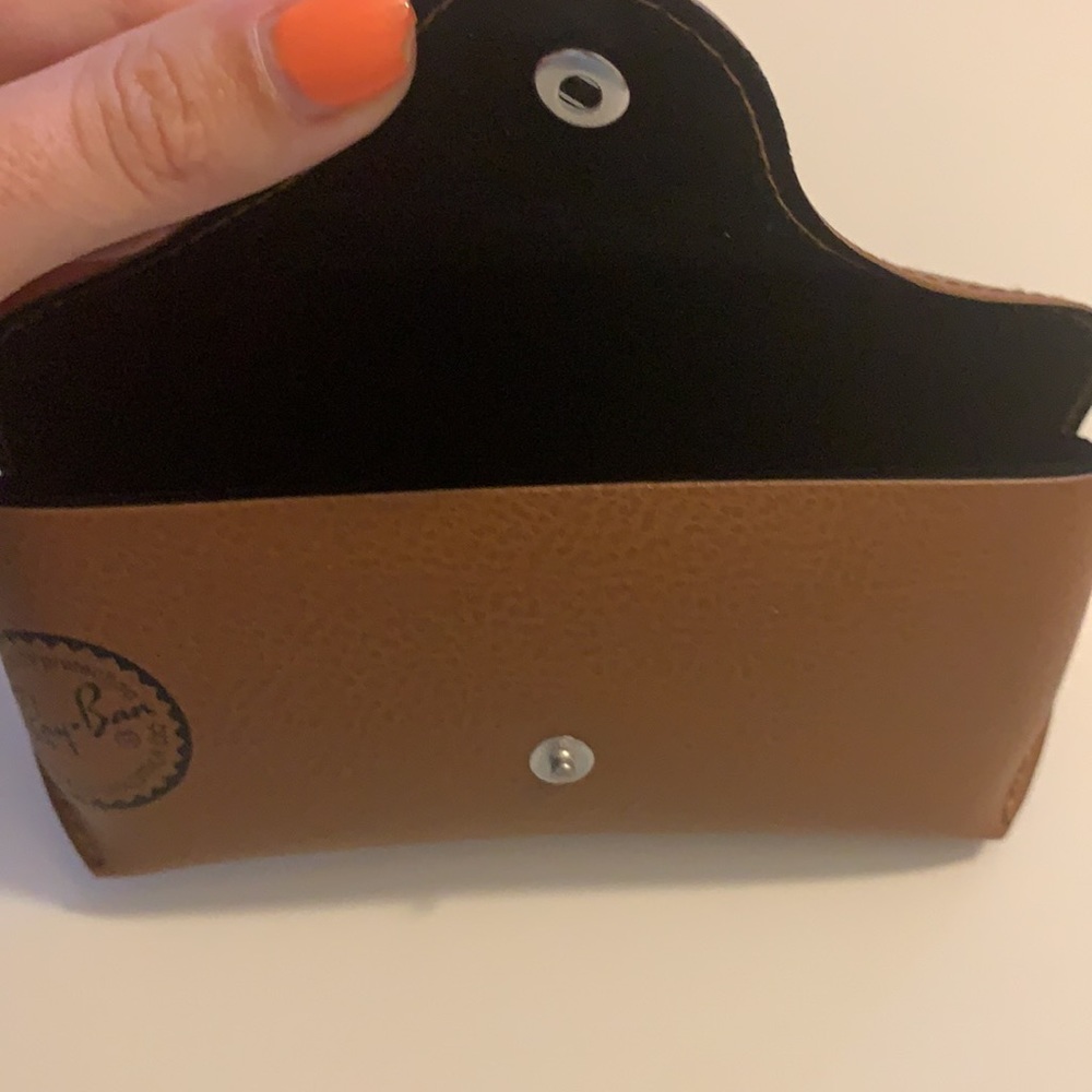 Brown Ray-Ban Case - Picture 3 of 3